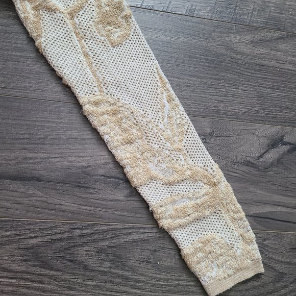 Anthropologie Lace Sweater - Picture 9 of 16